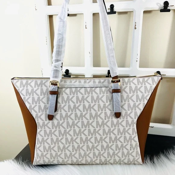 Michael Kors Coraline Large Logo and Leather Tote Bag - Picture 4 of 13